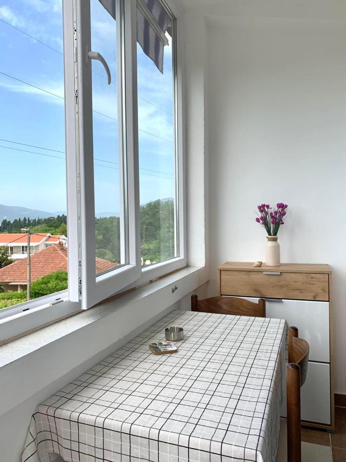 Apartman Dma Tivat Buitenkant foto