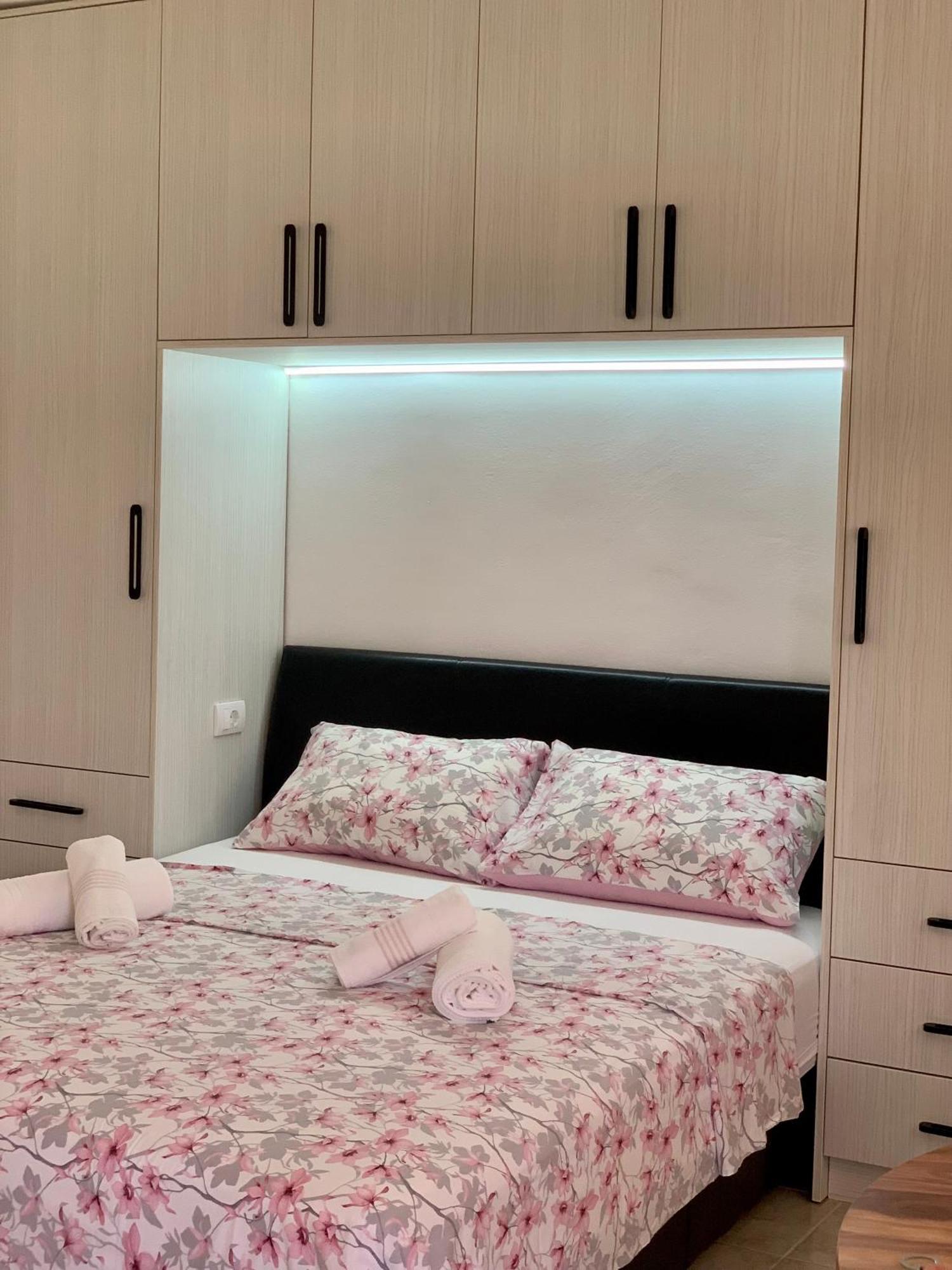 Apartman Dma Tivat Buitenkant foto